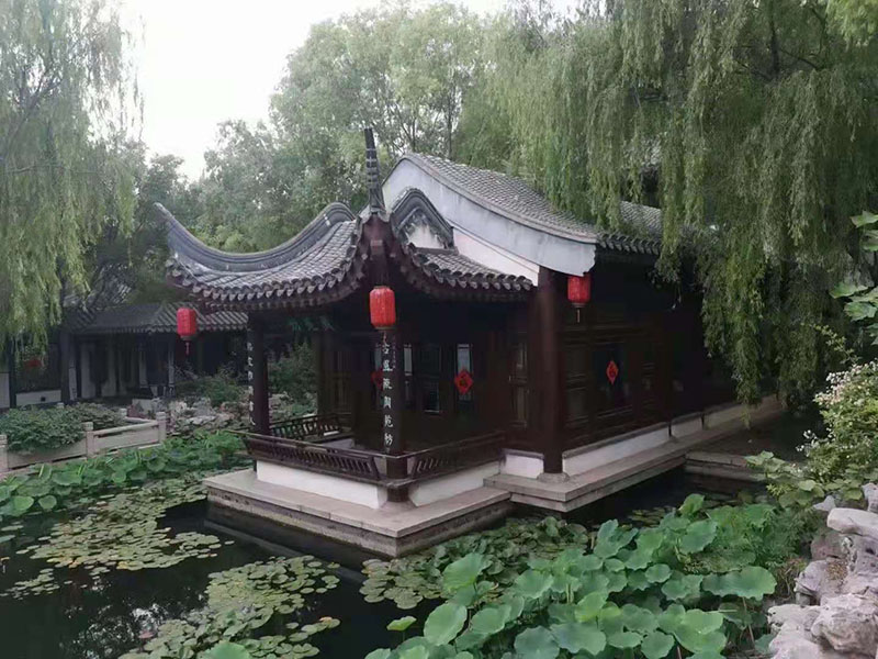 保定蓮池書(shū)院,臥式暗裝風(fēng)機(jī)盤(pán)管安裝中