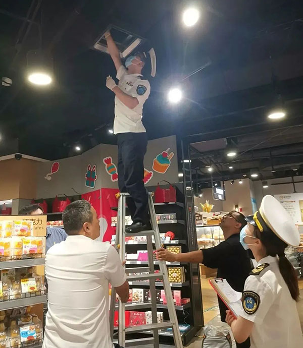 上海市虹口區(qū)衛(wèi)監(jiān)所開展集中空調(diào)通風(fēng)系統(tǒng)排摸建檔和專項監(jiān)督檢查工作